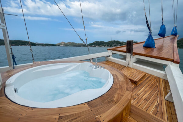 Jacuzzi